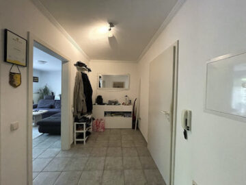 #IMMOTIONAL - HELLE 2-ZIMMER-WOHNUNG MIT TERRASSE IN SCHIFFDORF - Flur