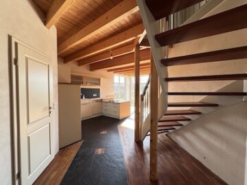 #IMMOTIONAL - JUNGES EINFAMILIENHAUS MIT GEWERBEEINHEIT NACH ÖKOLOGISCHEM KONZEPT - Flur EG zur Küche