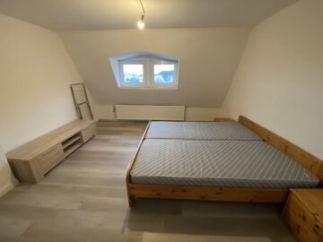 #IMMOTIONAL 3-ZIMMER-DACHGESCHOSSWOHNUNG IN BREMERHAVEN - Schlafzimmer