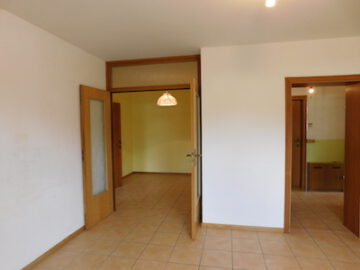 # IMMOTIONAL MEHRFAMILIENHAUS IM HERZEN VON BEDERKESA - Wohnbereich EG Wohnung