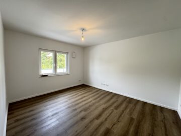 #IMMOTIONAL HELLE PENTHOUSE-WOHNUNG MIT GROßER DACHTERRASSE IN SPECKENBÜTTEL - Schlafzimmer