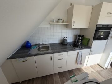 #IMMOTIONAL RENOVIERTE 3-ZIMMER-WOHNUNG IN DORUM-NEUFELD - Küchenzeile