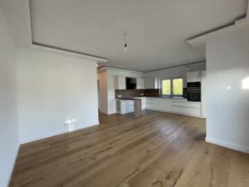 #IMMOTIONAL - NEUBAUPENTHOUSE WOHNUNG IM SCHÖNEN LUFTKURORT BAD BEDERKESA - Wohnbereich